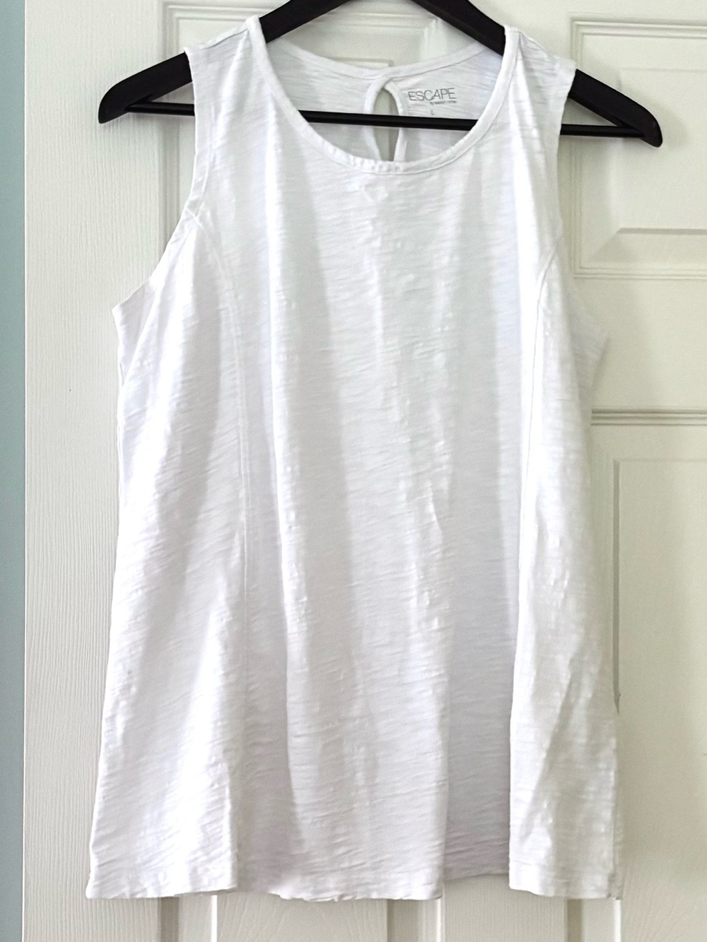 Escape (by Habitat Clothes) White Sleeveless Scoop Neck Tunic Top. Size L